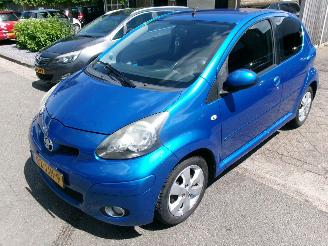 uszkodzony samochody osobowe Toyota Aygo 1.0-12V AIRCO 5 DEURS GEEN SCHADE 2009/6
