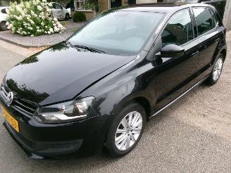 Vaurioauto  passenger cars Volkswagen Polo 1.2 TSI BLUEMOTION EDITION 2013/10