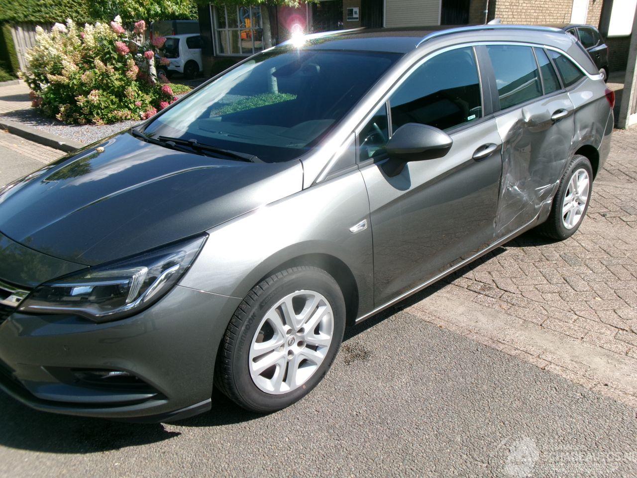 Opel Astra 1.4 ONLINE EDITION CLIMA NAVI