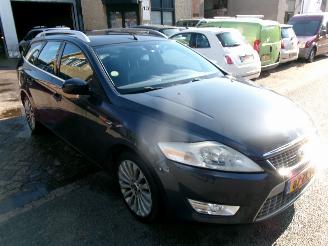 Ford Mondeo 2.0-16V TITANIUM CLIMA NAVI GEEN SCHADE picture 4