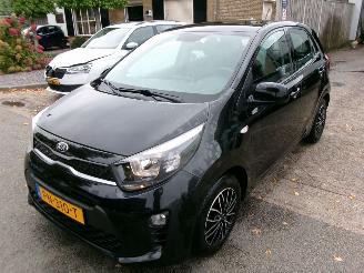 Unfallwagen Kia Picanto 1.0 CVVT PLUSLINE AIRCO 2017/8