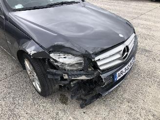 Mercedes C-klasse AVANTGARDE  4 MATIC picture 8