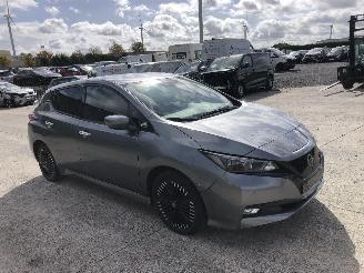 uszkodzony samochody osobowe Nissan Leaf  2024/4