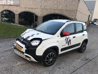 Avarii autoturisme Fiat Panda 1.0 HYBRIDE 2022/8