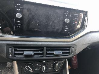 Volkswagen Polo 1.0  COMFORTLINE picture 17