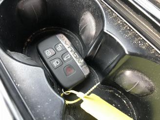 Jaguar F-Pace 2.0 D  AWD picture 15