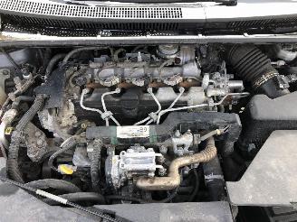 Toyota Avensis 2.0  D4D picture 26