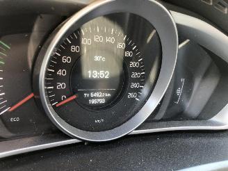 Volvo V-40 1.6 D picture 17