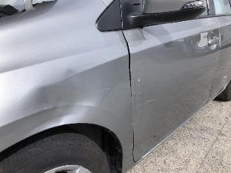 Toyota Auris 1.3 I picture 16