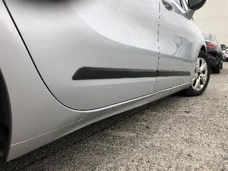 Citroën C4-picasso 1.6 HDI   7 PLACES picture 12