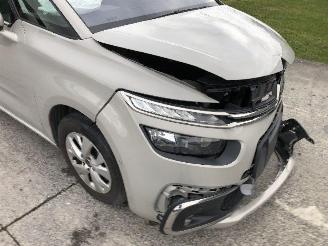 Citroën C4-picasso 1.2 turbo FEEL picture 9