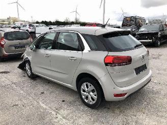 Citroën C4-picasso 1.2 turbo FEEL picture 2