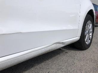 Volkswagen Up! 1.0 picture 15