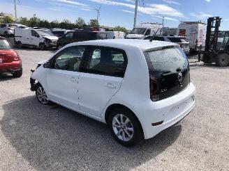 Volkswagen Up! 1.0 picture 2