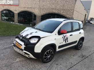 Coche accidentado Fiat Panda 1.0 CITY CROSS 2022/8
