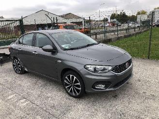 Schadeauto Fiat Tipo 1.6 multijet 2016/3