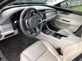 Jaguar XF 2.0 d AWD picture 5