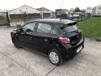 Damaged car Mitsubishi Space-star 1.0 2020/8