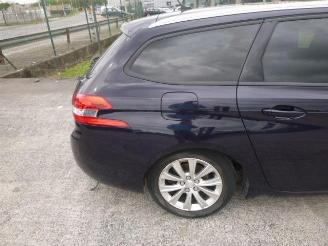 Peugeot 308 1.2   SW picture 8