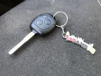 Ford Tourneo Courier 1.5 TDCI picture 23