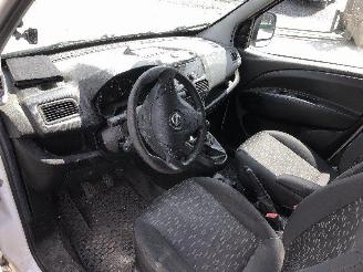 Opel Combo 1.6 CDTI picture 5