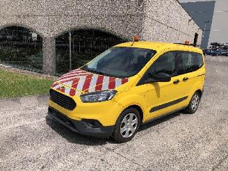 Coche accidentado Ford Tourneo Courier 1.0 TREND 2019/8