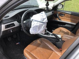 BMW 3-serie 318d  N47D20C picture 5