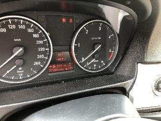 BMW 3-serie 318d  N47D20C picture 18