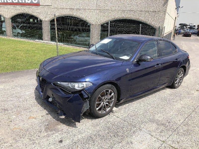 Alfa Romeo Giulia 2.2 JTD  SUPER