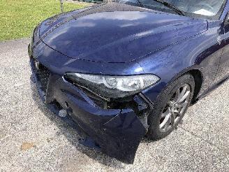 Alfa Romeo Giulia 2.2 JTD  SUPER picture 5