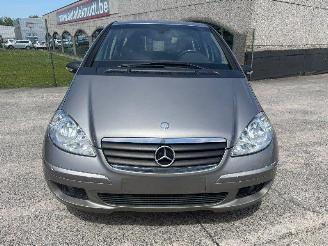 uszkodzony samochody osobowe Mercedes A-klasse  