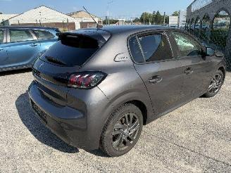 Peugeot 208 1.5 hdi style picture 6