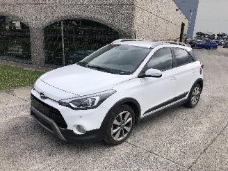 Voiture accidenté Hyundai I-20 1.0 TURBO GDI  ACTIVE 2016/4