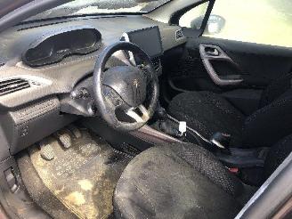 Peugeot 2008 1.4 HDI picture 5