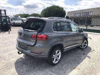 Unfallwagen Volkswagen Tiguan 2.0 TDI  CUVE 2016/4