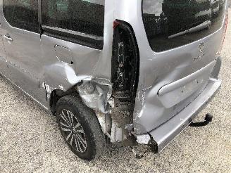 Peugeot Partner TEPEE  1.2 picture 11