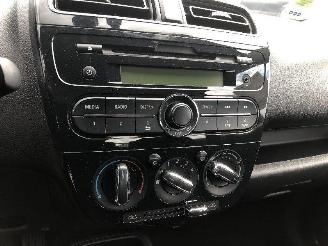 Mitsubishi Space-star 1.0 picture 11