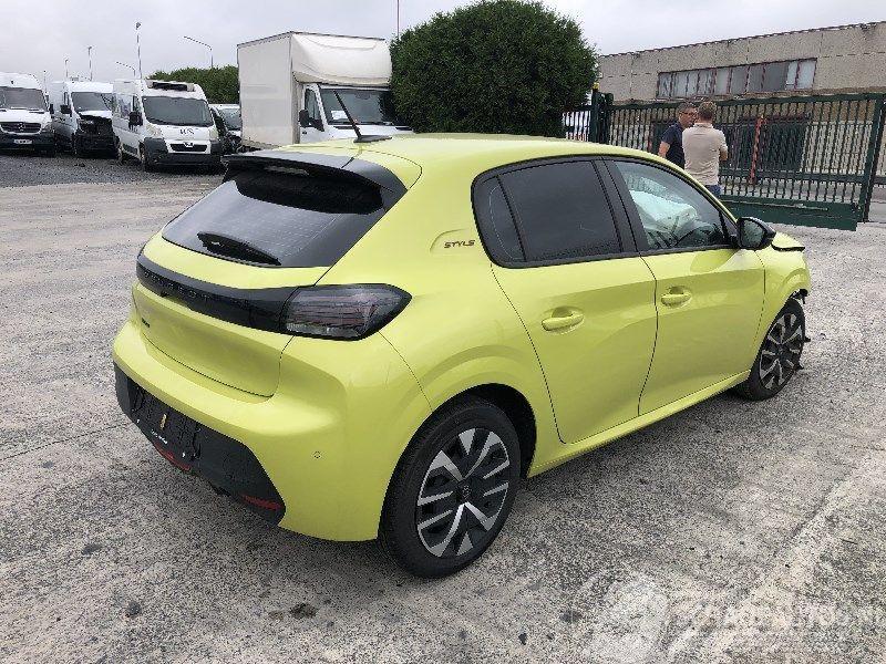 Peugeot 208 1.2 FACELIFT