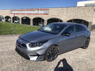 krockskadad bil auto Kia Ceed 1.0 TURBO 2025/8