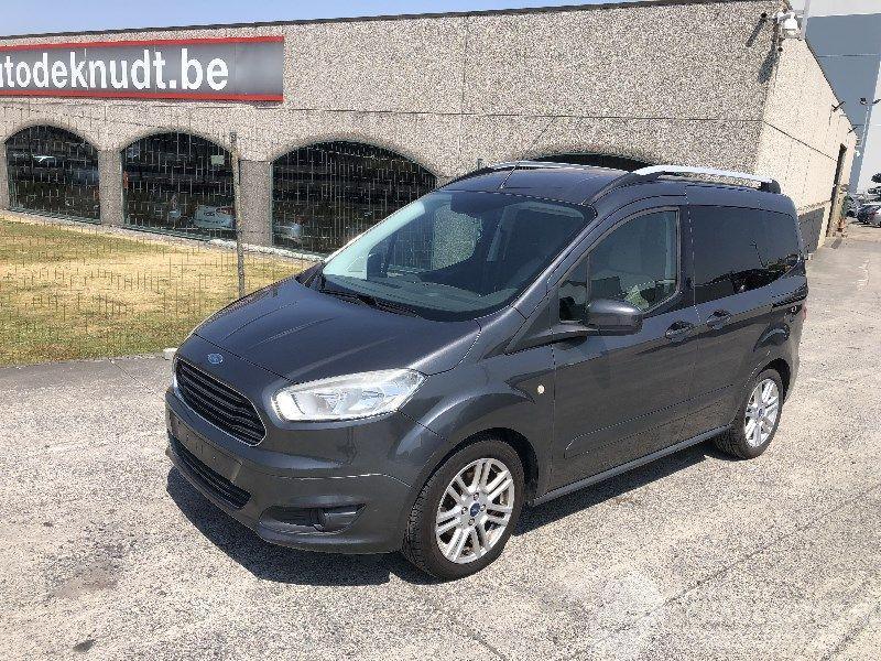 Ford Transit Connect 1.0 T   TITANIUM