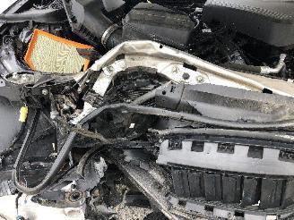 BMW 3-serie 318 i a picture 20