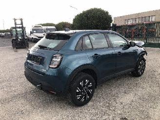 krockskadad bil auto Fiat 600 600 Hybride 2024/11