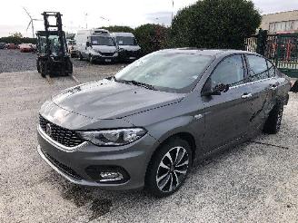 krockskadad bil auto Fiat Tipo 1.6 multijet 2016/3