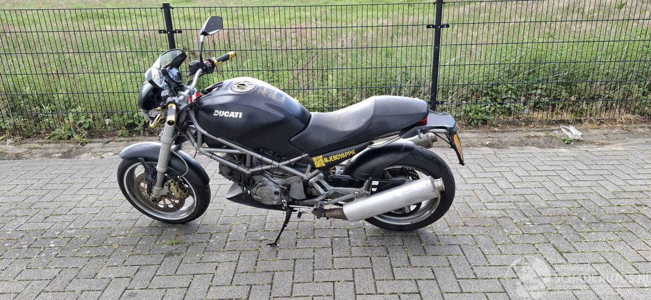 Ducati Monster 620 