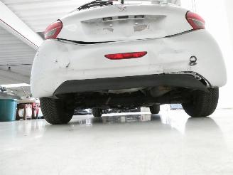 Peugeot 208 LIKE picture 6