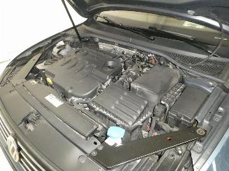Volkswagen Passat 1.6D COMFORTLINE picture 22