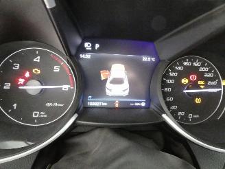 Alfa Romeo Giulia 2.2JTD picture 12