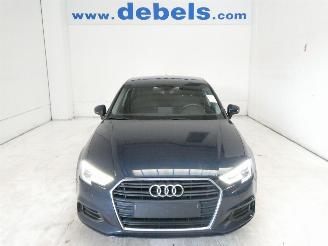 Damaged car Audi A3 BERLINE 2020/8