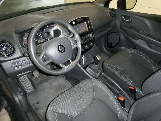 Renault Clio IV GRANDTOUR ZE picture 18