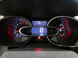 Renault Clio IV GRANDTOUR ZE picture 16